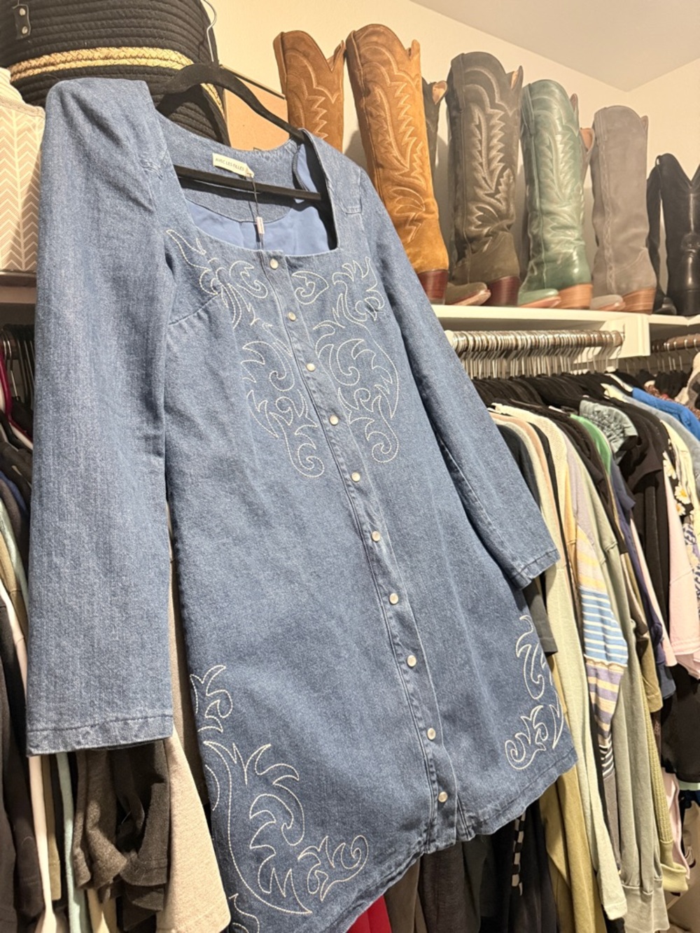Avec Les Filles Denim Pearl Snap Rodeo Western Embroidered L/S Dress NWT Size 8 - Picture 5 of 8